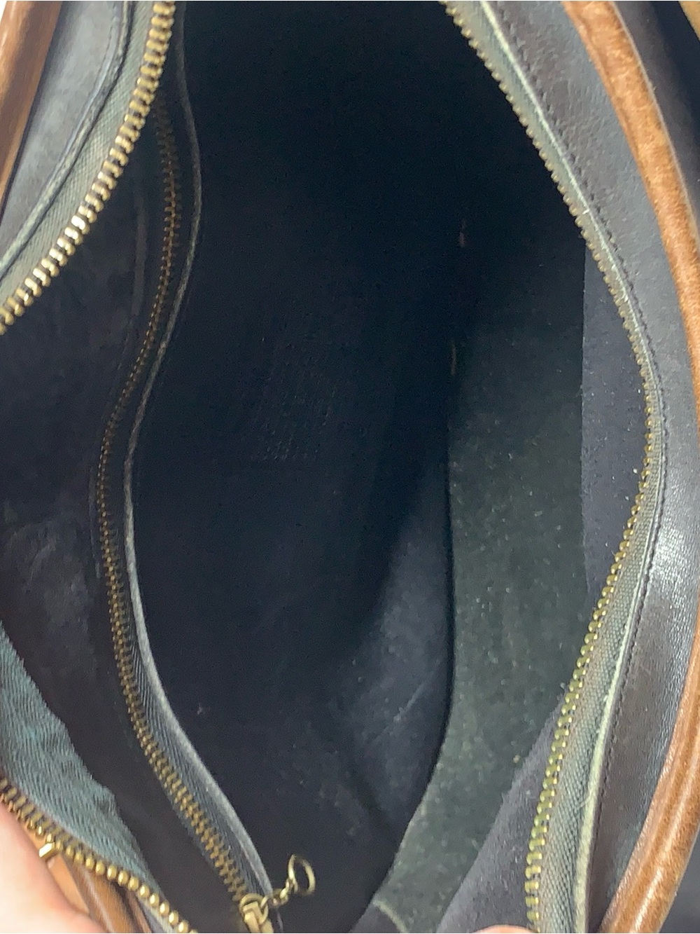 Unidentified lot purses of 2 Leather Satchel & Black Leather Hobo Shoulder Bags - Picture 16 of 16